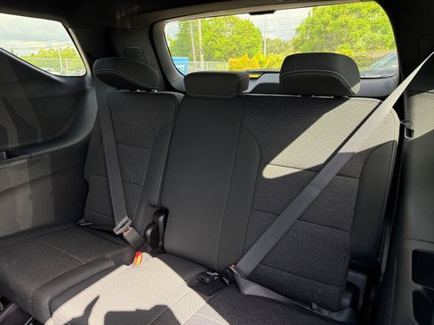 New 2026 Chevrolet Traverse LT FWD image 21