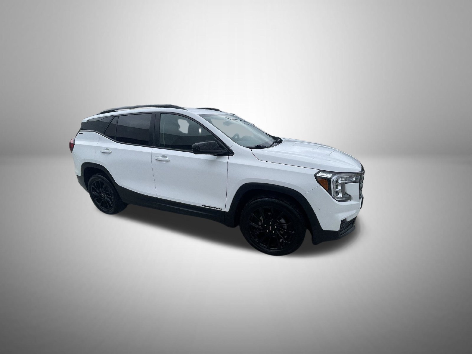 Used 2024 GMC Terrain SLE w/ Driver Convenience Package AWD/4WD image 4