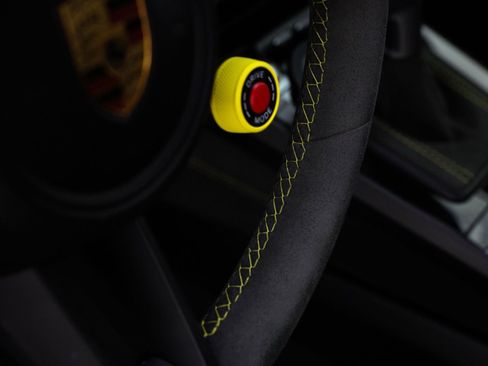 Used 2022 Porsche 911 GT3 RWD image 40