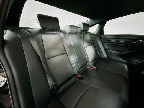 Used 2022 Honda Accord Sport image 25