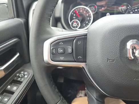 Certified 2025 RAM 2500 Big Horn AWD/4WD image 15