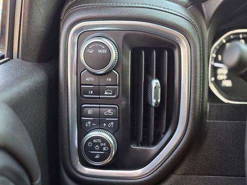 Used 2021 GMC Sierra 1500 SLT image 48