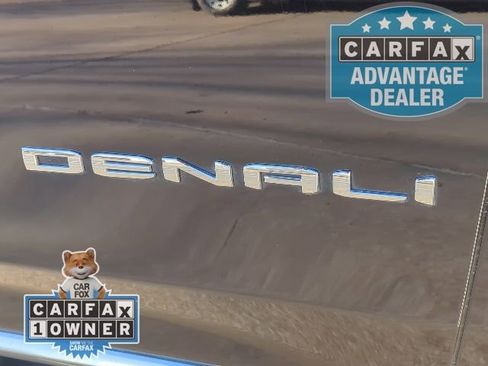 Used 2025 GMC Yukon Denali image 36