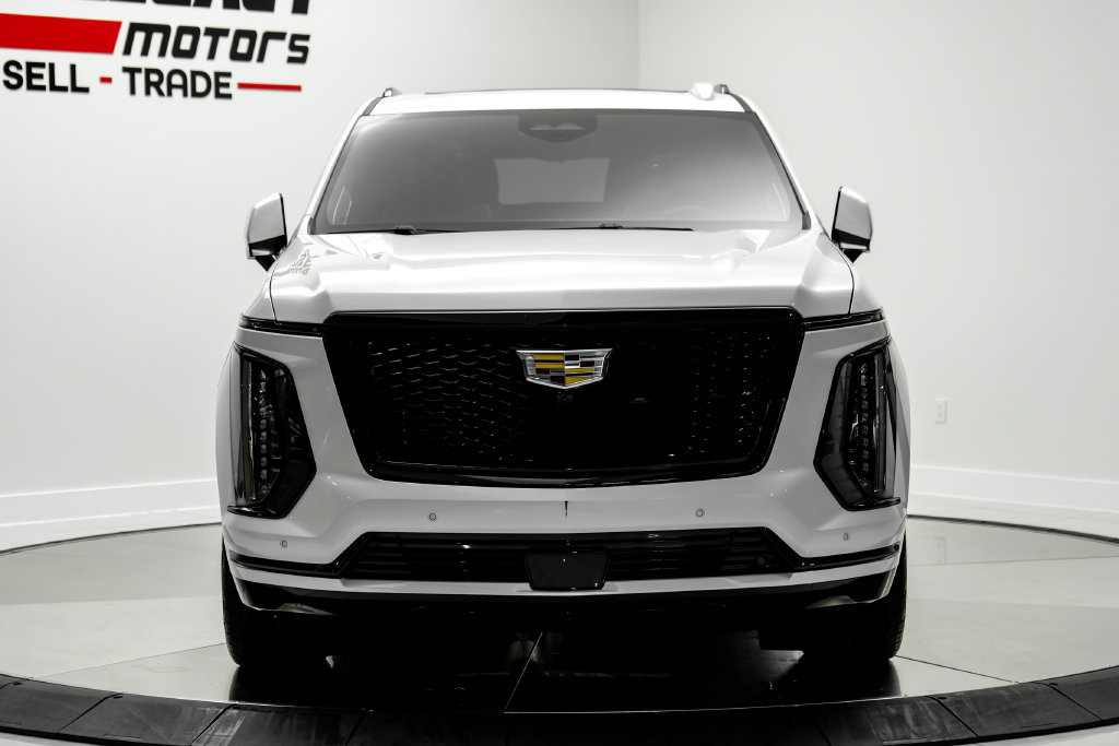 Used 2025 Cadillac Escalade Sport Platinum AWD/4WD image 2