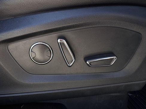 Used 2020 Ford Explorer Limited w/ Hybrid Equipment Group 310A image 27