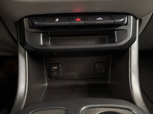 Used 2016 GMC Canyon W/T w/ Convenience Package image 16