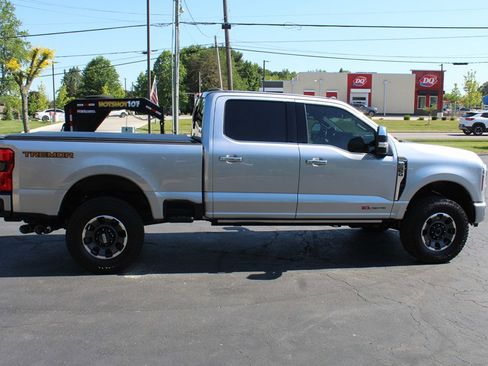 Used 2024 Ford F350 Platinum w/ Tremor Off-Road Package AWD/4WD image 6
