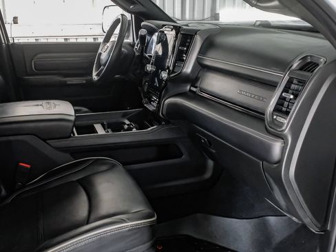 Used 2022 RAM 2500 Limited AWD/4WD image 12