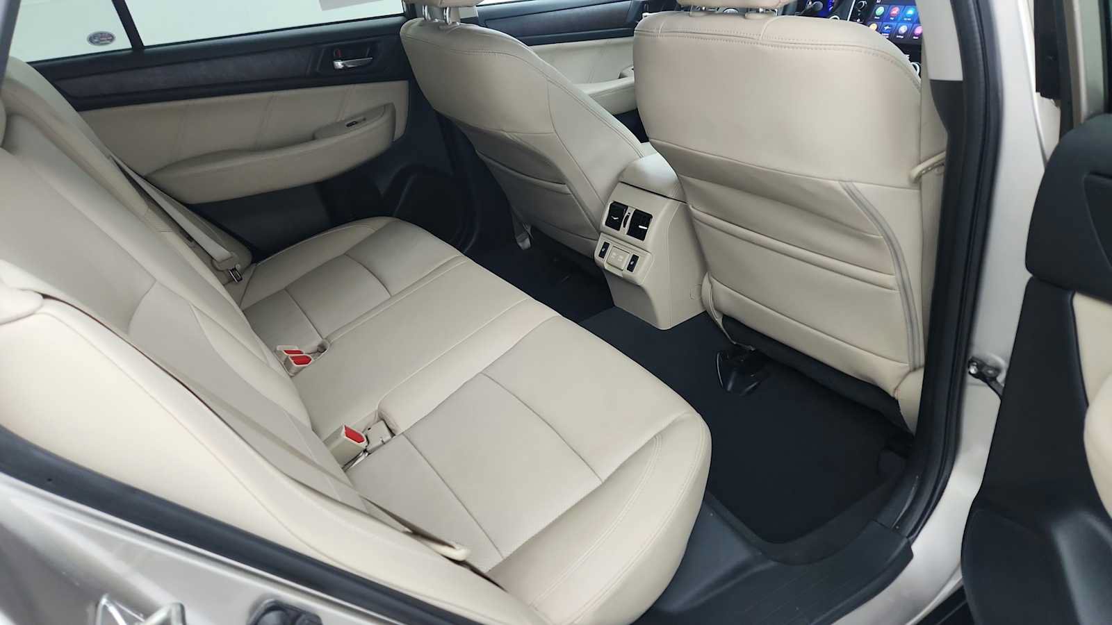 Used 2019 Subaru Outback 3.6R Limited w/ Popular Package #2 AWD/4WD image 25