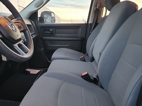 Used 2018 RAM 3500 Tradesman w/ Chrome Appearance Group image 11