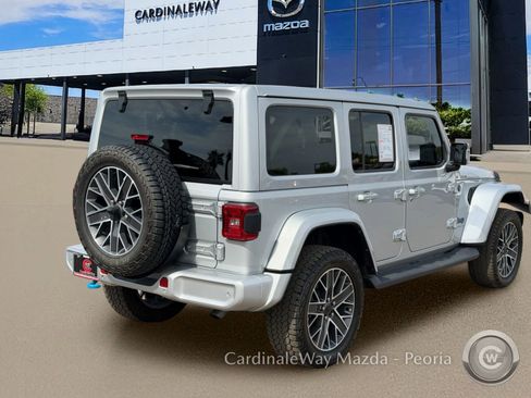 Used 2024 Jeep Wrangler High Altitude AWD/4WD image 9