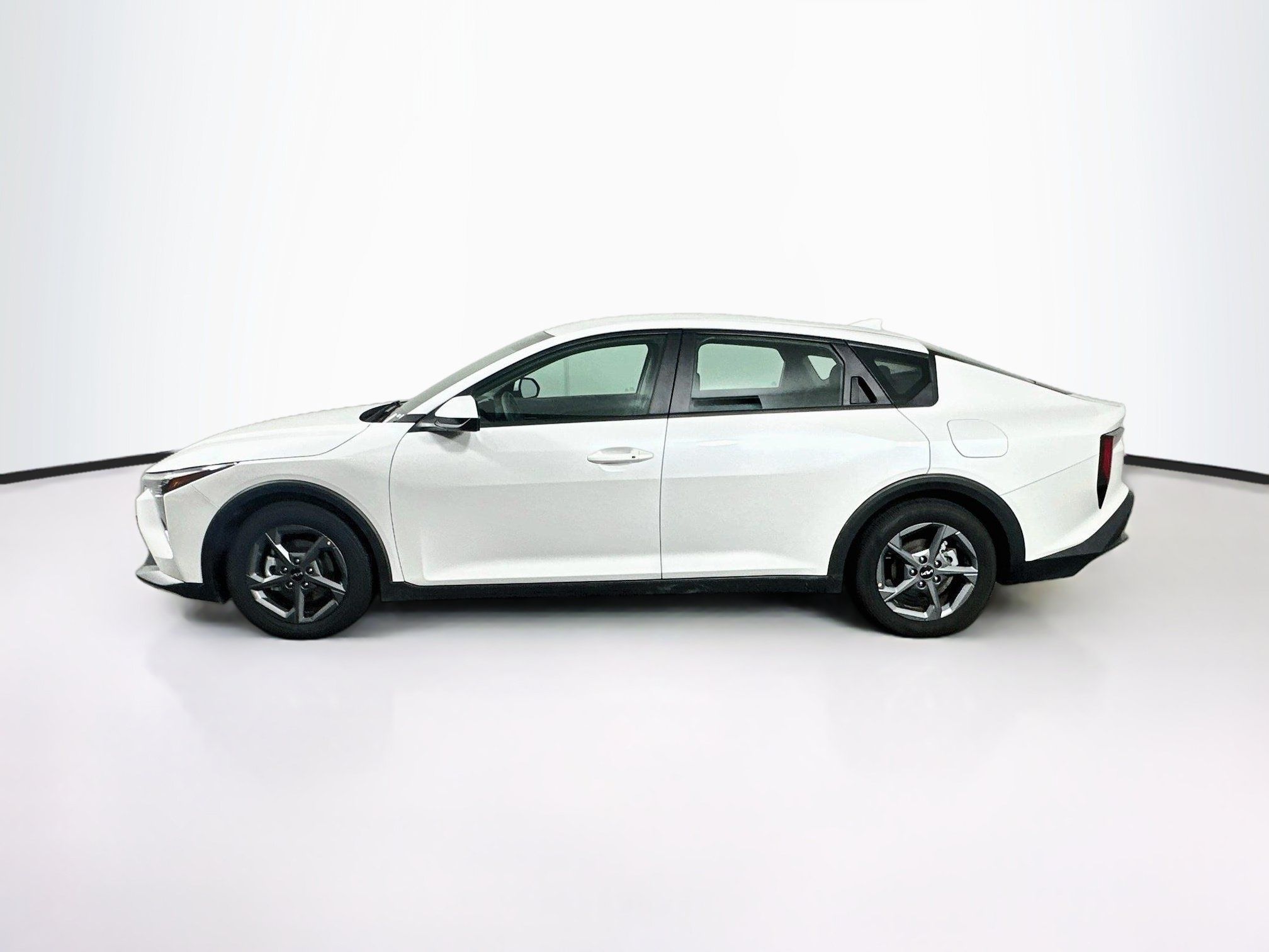 Used 2025 Kia K4 FWD image 4