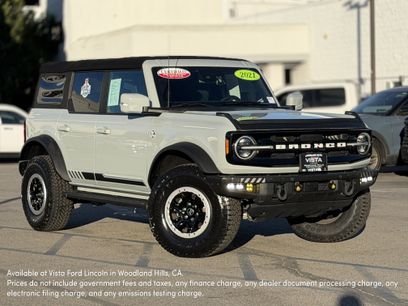 Certified 2021 Ford Bronco Outer Banks w/ Sasquatch Package