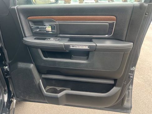 Used 2017 RAM 1500 Laramie w/ Convenience Group image 10