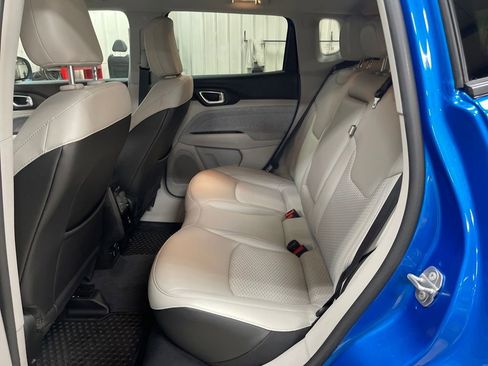 Used 2022 Jeep Compass Latitude w/ Convenience Group image 24