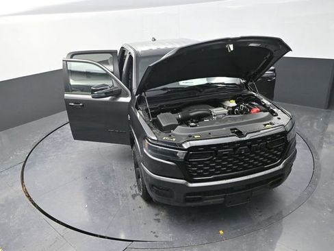New 2026 RAM 1500 4x4 Crew Cab image 28