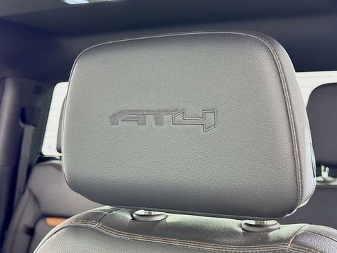 Used 2024 GMC Sierra 1500 AT4 image 18