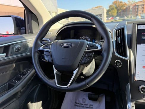 Used 2024 Ford Edge Titanium image 13