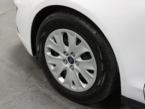 Used 2020 Ford Fusion S FWD image 10