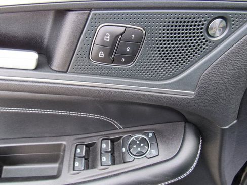 Used 2024 Ford Edge Titanium AWD/4WD image 8