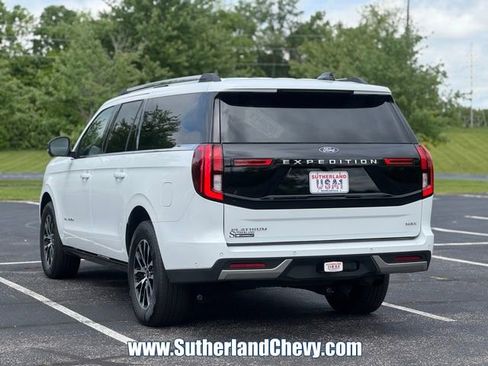 Used 2025 Ford Expedition Max Platinum AWD/4WD image 5