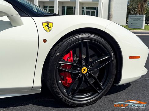 Used 2018 Ferrari 488 Spider image 64