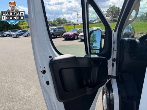 Used 2023 RAM ProMaster 2500 FWD image 11