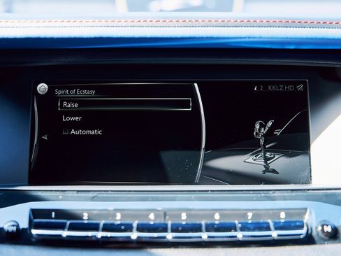 Used 2021 Rolls-Royce Cullinan Black Badge image 83