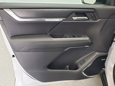 New 2026 GMC Acadia Elevation w/ LPO, Floor Liner Package image 7