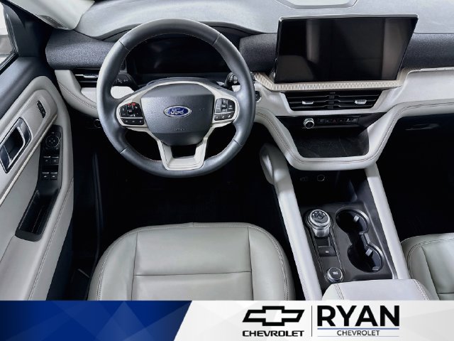 Used 2026 Ford Explorer Active w/ Active Comfort Package AWD/4WD image 22