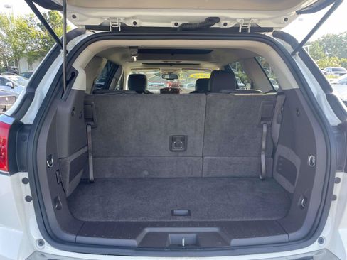 Used 2014 Buick Enclave Leather FWD image 10
