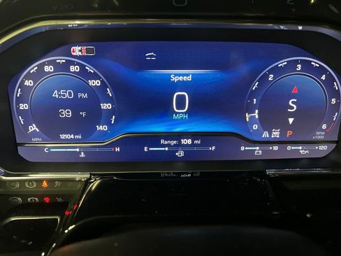 Certified 2025 Chevrolet Silverado 1500 LTZ w/ Technology Package AWD/4WD image 15