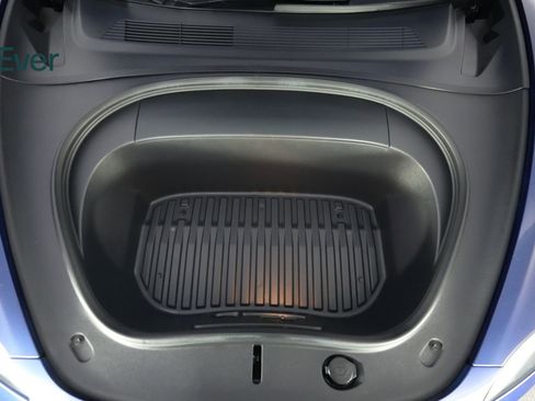 Used 2024 Tesla Model 3 Standard Range RWD image 26