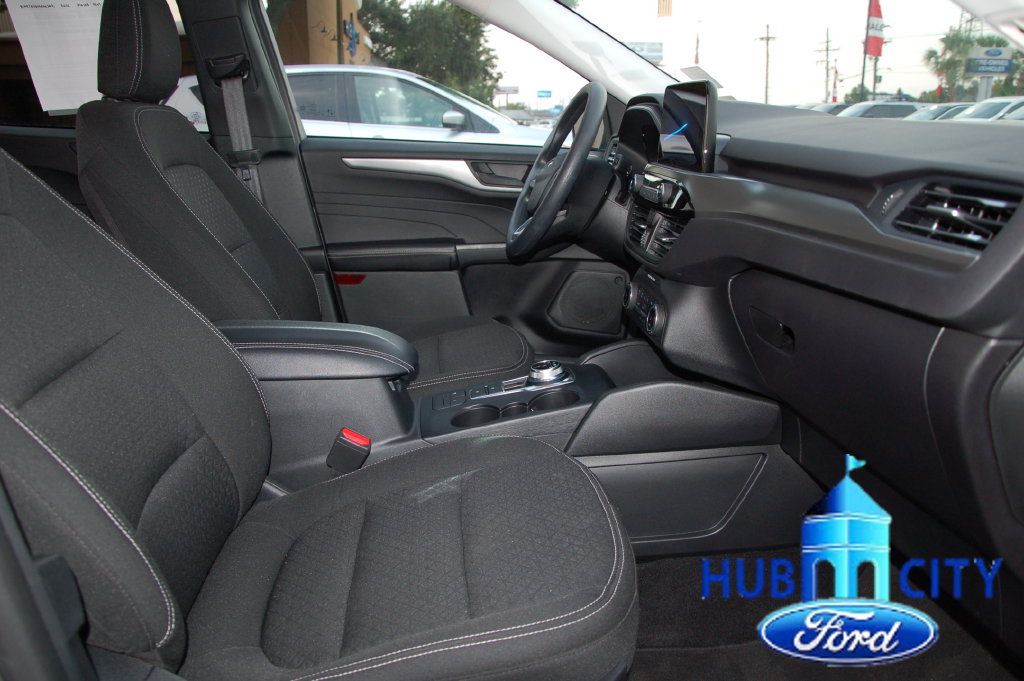 Used 2025 Ford Escape Active FWD image 16