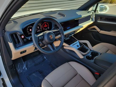 New 2026 Porsche Cayenne AWD/4WD image 4