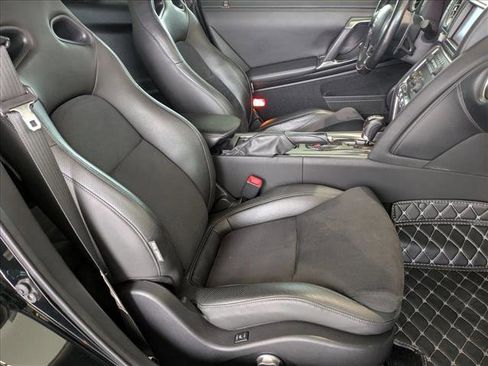 Used 2009 Nissan GT-R Premium image 20