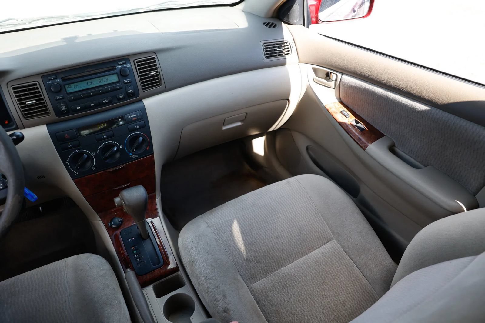 Used 2006 Toyota Corolla LE w/ Audio Value Pkg FWD image 14