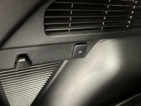 Used 2021 Ford Escape Titanium FWD image 28