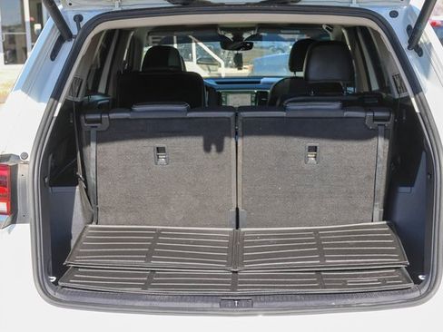 Used 2021 Volkswagen Atlas SEL Premium image 8