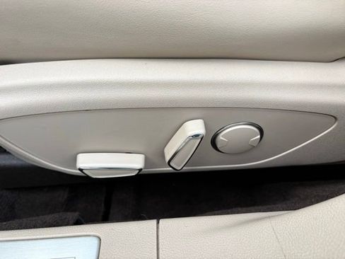 Used 2020 Lincoln MKZ Standard image 30