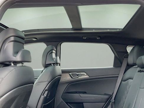 Certified 2025 Kia Sportage X-Pro image 15