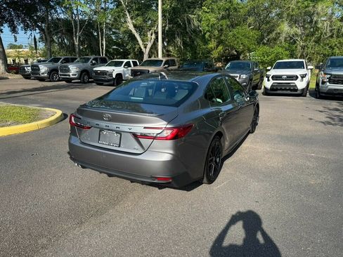 Used 2025 Toyota Camry SE FWD image 10