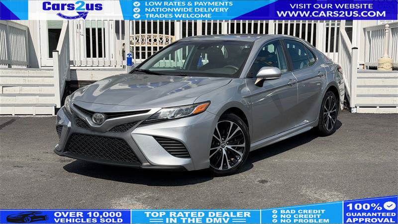 Used 2020 Toyota Camry SE w/ Convenience Package FWD image 1