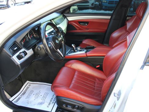 Used 2016 BMW M5 RWD image 18