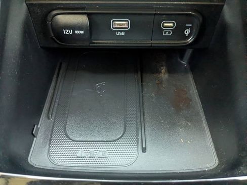 Certified 2024 Kia Telluride EX w/ EX Captain's Chair Package image 31