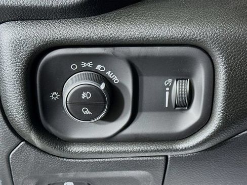 New 2026 RAM 1500 Warlock AWD/4WD image 10