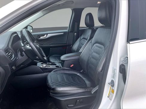 Used 2023 Ford Escape Platinum w/ Premium Technology Package AWD/4WD image 24
