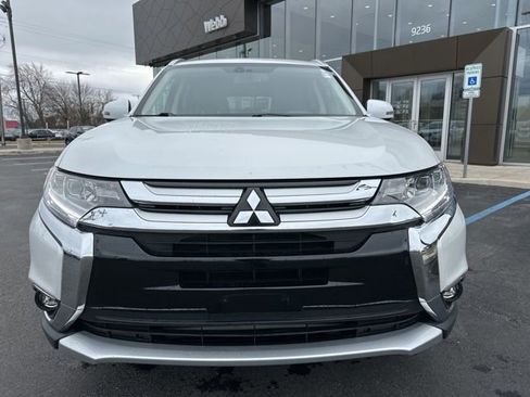 Used 2018 Mitsubishi Outlander SEL image 25