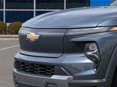 New 2026 Chevrolet Silverado EV LT image 13