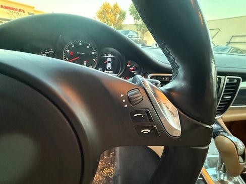 Used 2016 Porsche Panamera 4 Edition w/ Premium Package Plus AWD/4WD image 22